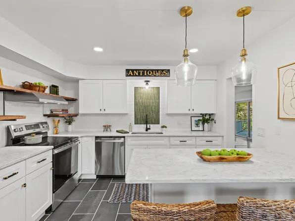 6 Laurel Drive #6, Old Lyme, CT 06371