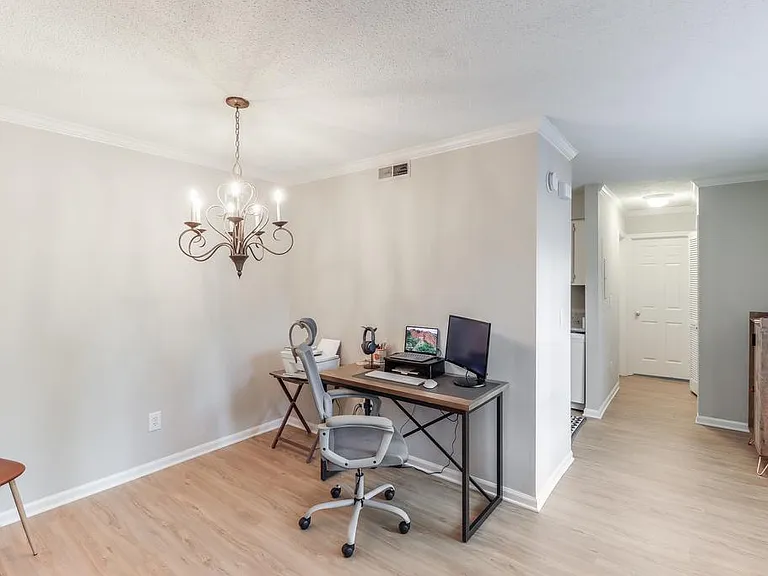 1050 Planters Pl — Photo 18