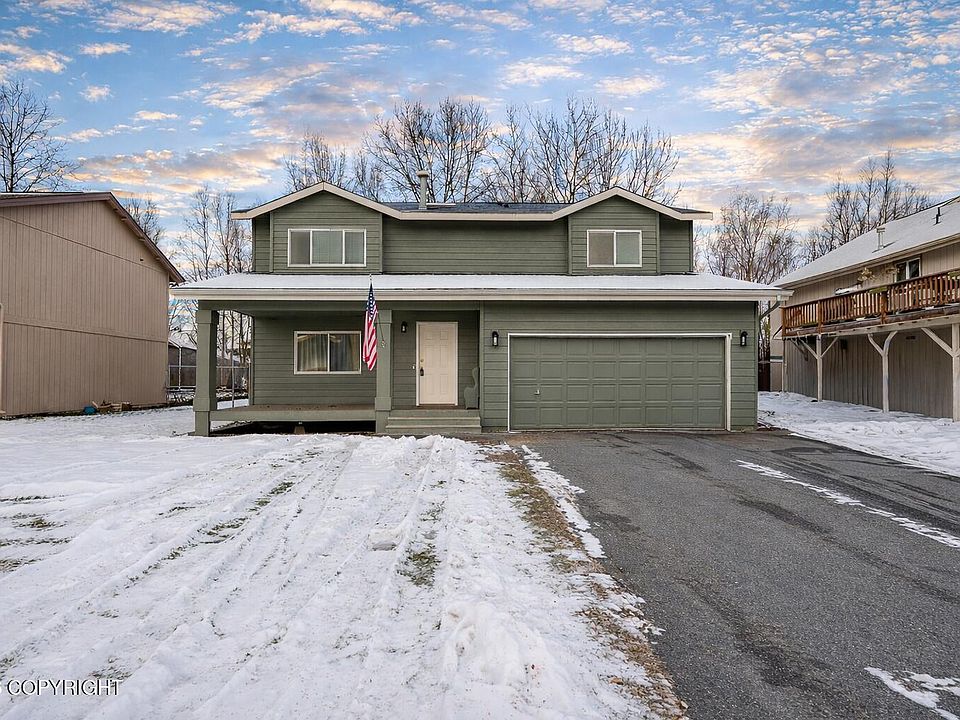 1st image of 1125 W Josselin Ln