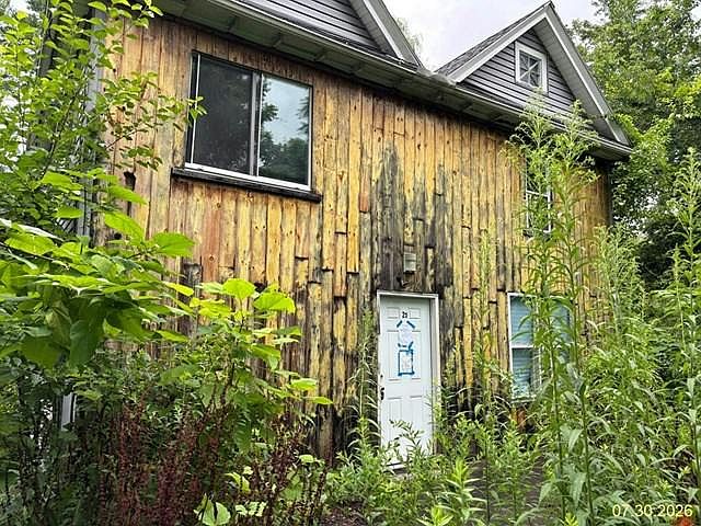 2nd image of 25 Kendrick St