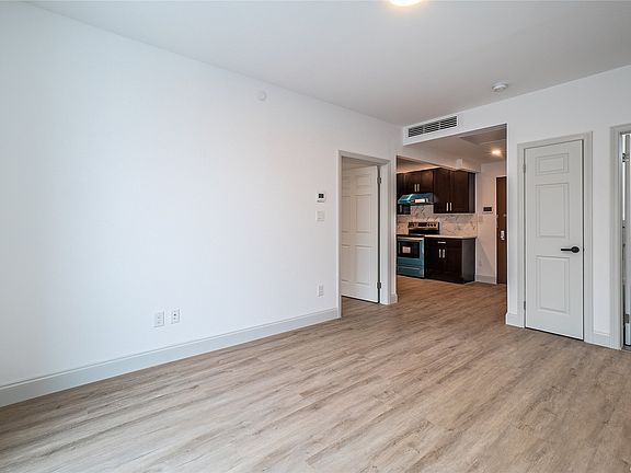 5th image of 88-56 162nd St #5H