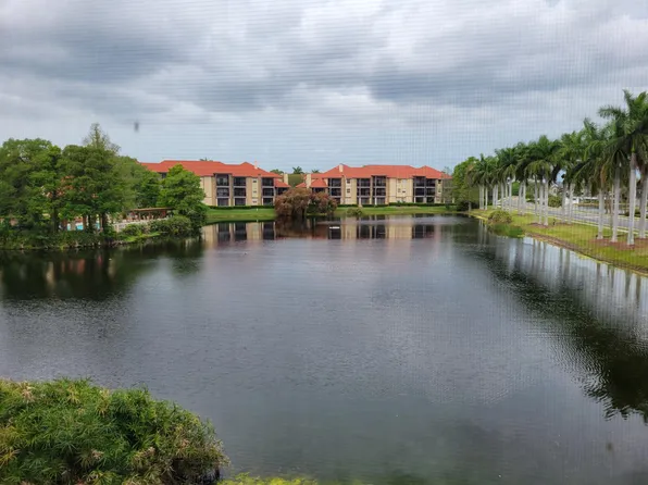 2400 Feather Sound Dr, Clearwater, FL