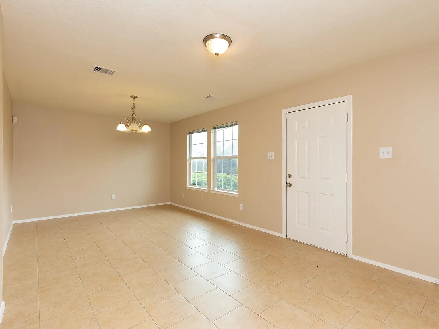3 bed, 2.5 bath, 1508 sqft, $1,800 — Photo 3