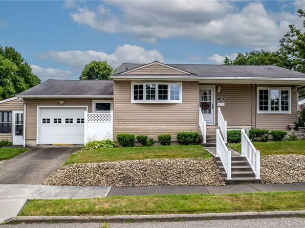 1380 Park St, Sharon, PA 16146