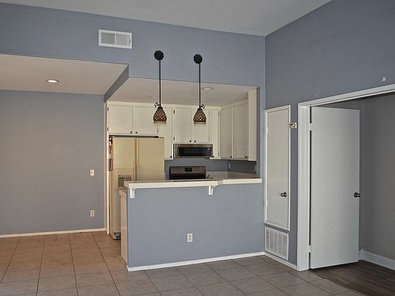 4th image of 340 Isthmus Way Unit 52