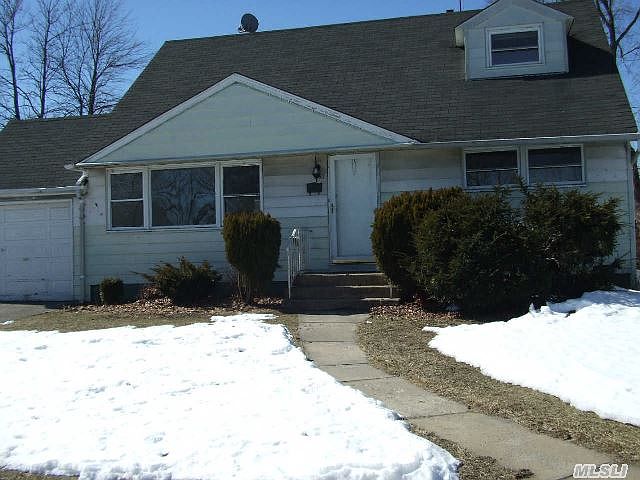 1st image of 69 Wellesley Ln