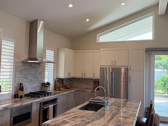 4th image of 327 Cole Ranch Rd