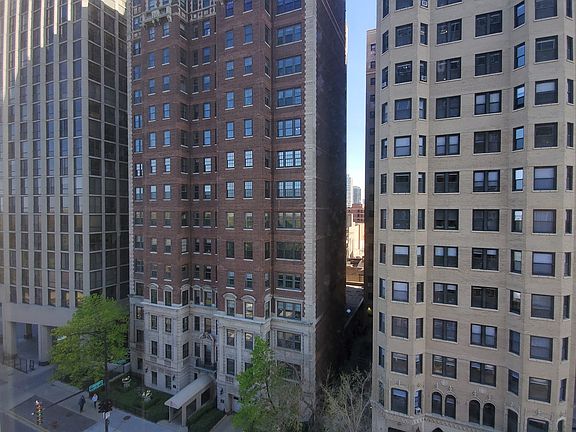 3rd image of 2400 N Lakeview Ave APT 807