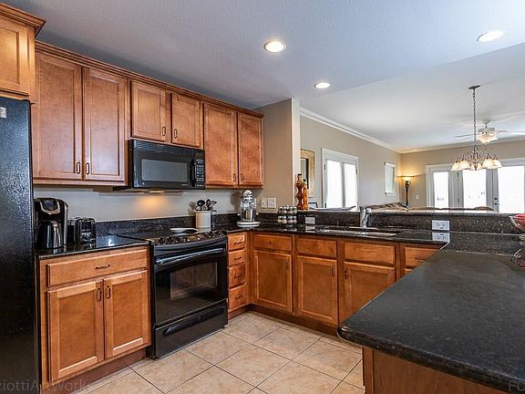 3rd image of 300 Bella Harbor Ct Unit 104