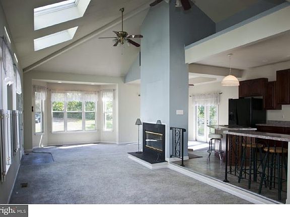 4th image of 1141 Slack Rd
