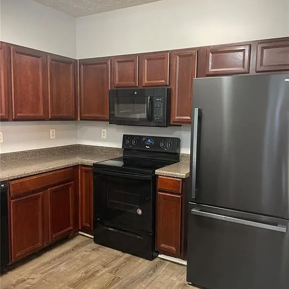 6316 Ellenwood Dr — Photo 4