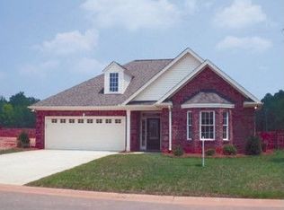 1497 Abercorn Ln, Sanford, NC 27330