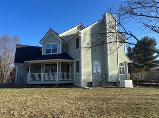 6876 Nollar Rd, Whitmore Lake, MI 48189