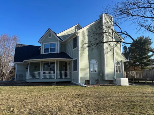 6876 Nollar Rd, Whitmore Lake, MI 48189