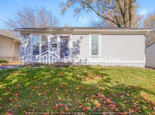 2458 Queenswood Dr, Columbus, OH 43219