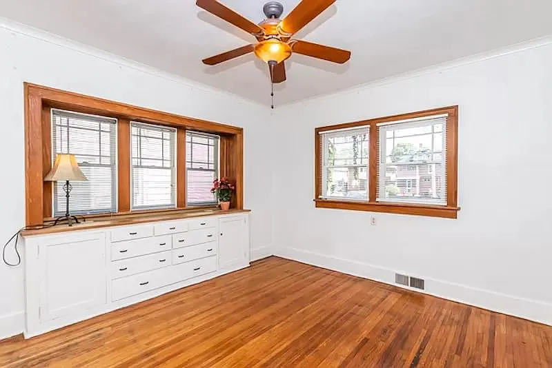 1012 N Glenwood Ave — Photo 4