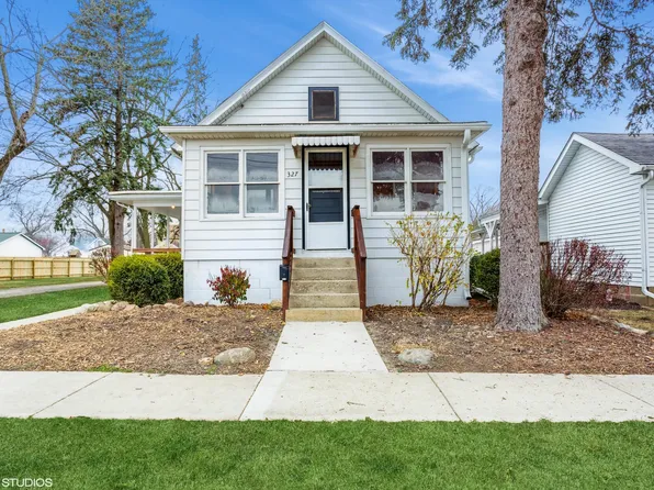 327 N Emmett St, Genoa, IL 60135