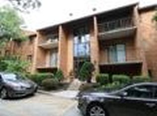522 Riddle Rd APT 16, Cincinnati, OH 45220