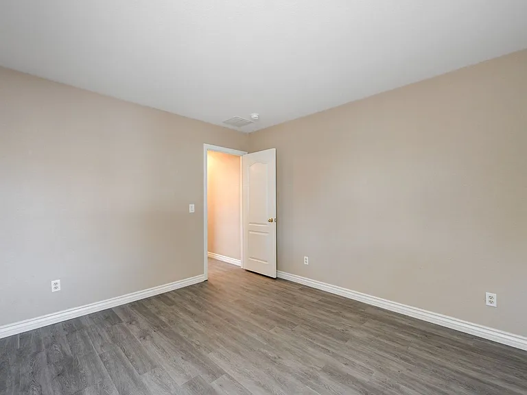 527 Braided River Ave — Photo 37