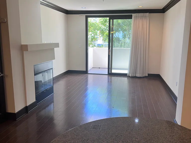 1138 Glenville Dr — Photo 11