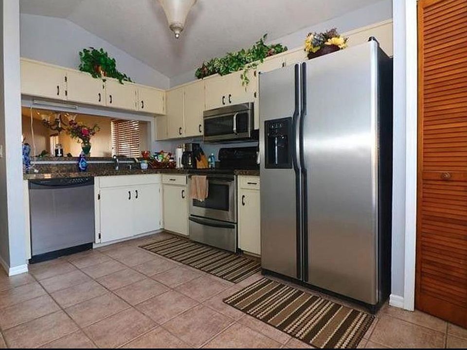 2nd image of 1792 Meadowgold Ln