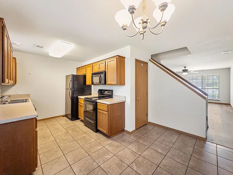 1521 Fianna Place Ct — Photo 4