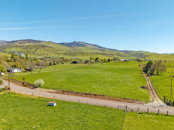 Myer Creek Rd #Tl-700, Ashland, OR 97520