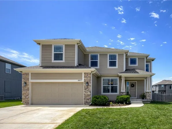 28217 W 162nd St, Gardner, KS 66030
