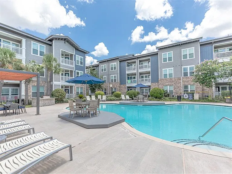 Delray Apartments — Photo 13