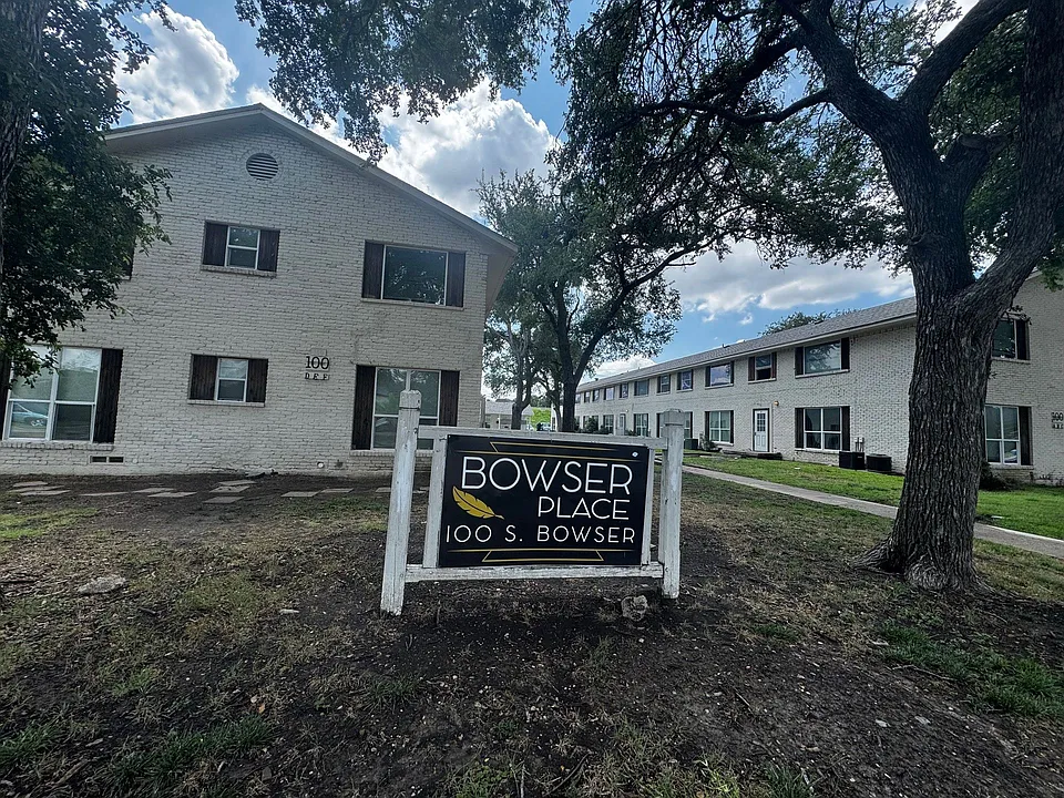 100 S Bowser Rd