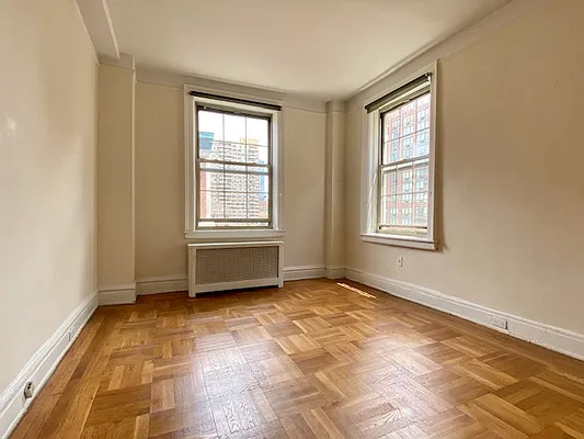 Rented by Metropolitan Equities | media 11