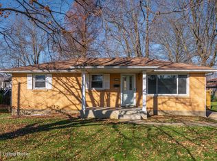 4904 Hartford Ln, Louisville, KY 40216