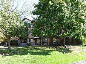 1st image of 6015 Lakeside Pl APT 302A