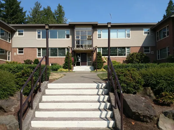 Wwjb Llc Dba Magnolia Court Apts., 2520 32nd Ave W #210, Seattle, WA 98199