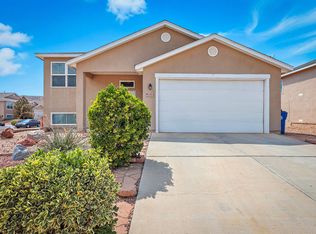 355 Black Hat Ave SW, Los Lunas, NM 87031