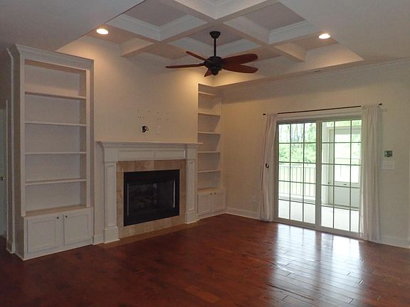 5th image of 214 Savannah Dr