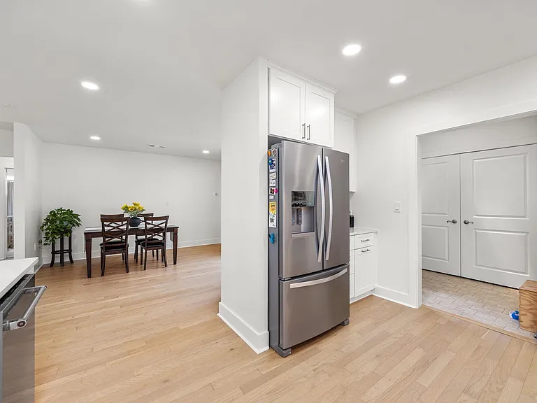 945 Dorothy St — Photo 11