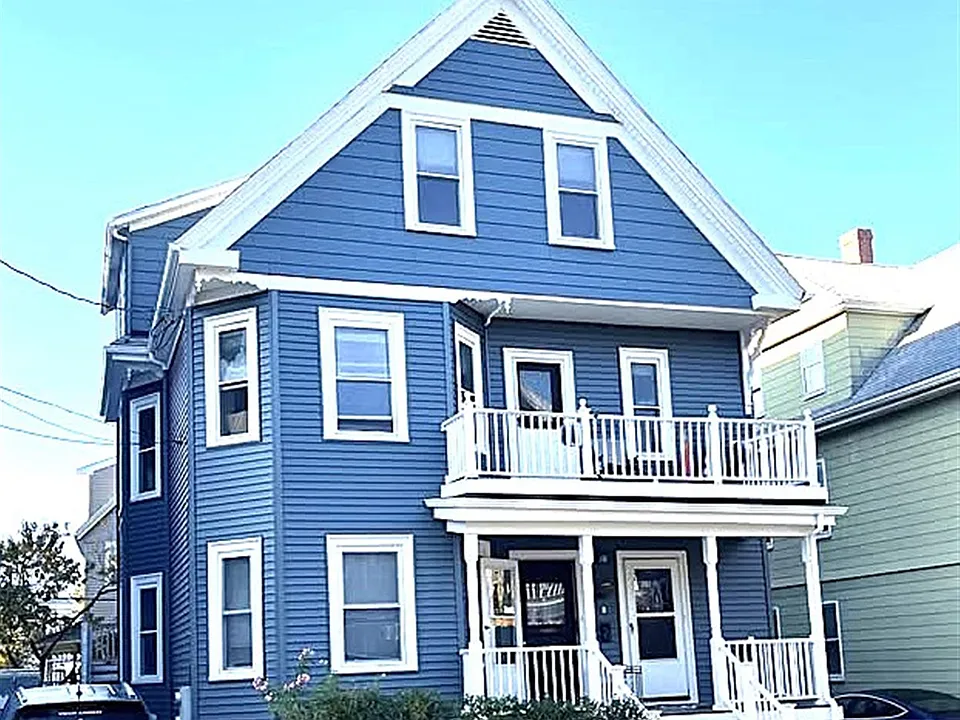 37 Charnwood Rd #1