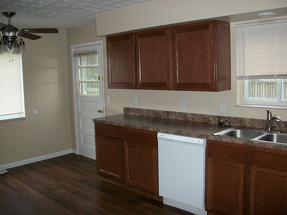 3rd image of 4433 N Norman Dr #1