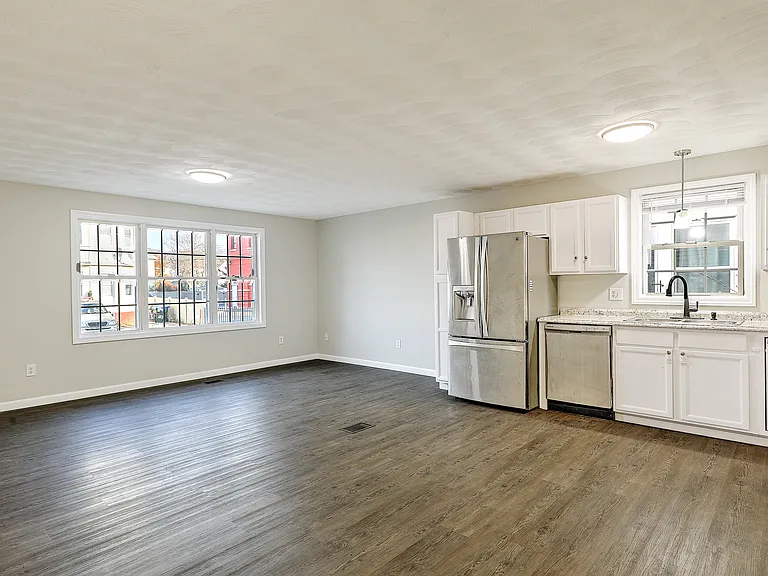 164 Dora St #2 — Photo 6