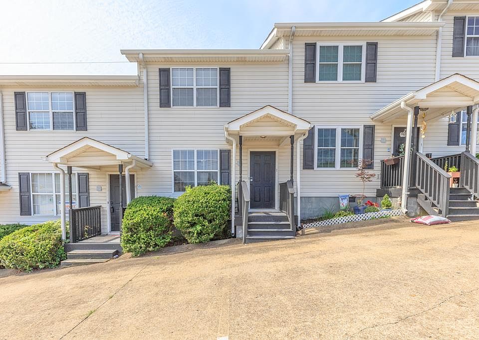 1st image of 17 Arrowhead Ln