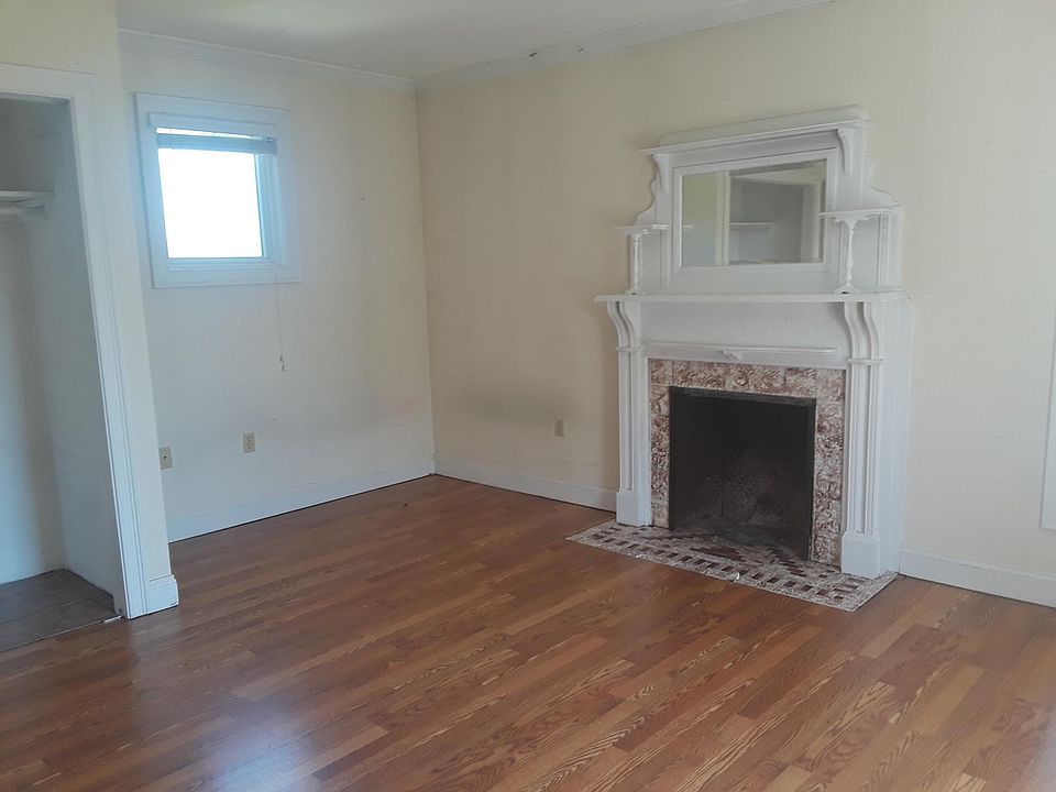 155 Lincoln St Middletown CT Zillow