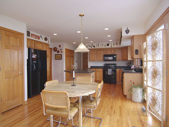 4th image of 695 Chasewood Dr
