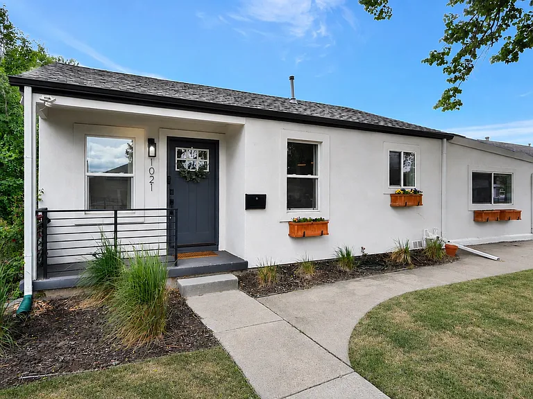 1021 Hazel Ct — Photo 14