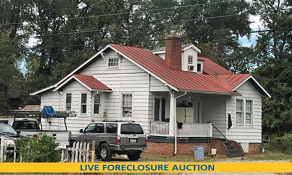 1st image of 6401 Clayton Dr