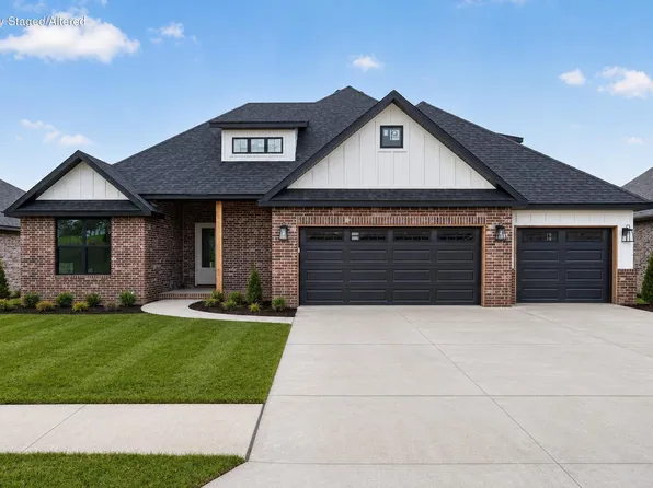 1626 S Pinecone Path, Springfield, MO 65809