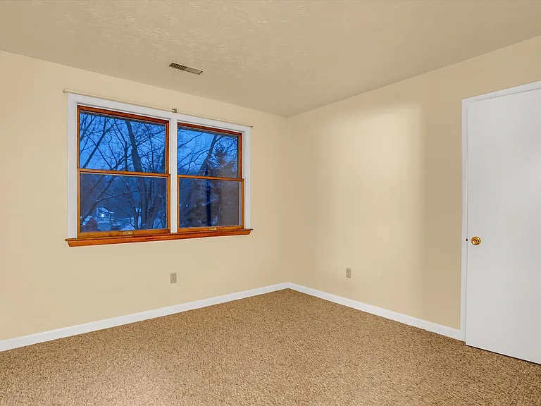 Blackhawk Commons Apartments — Photo 13