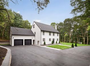 166 Cuba Hill Rd, Huntington, NY 11743
