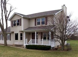 4294 Lamplighter Ln, Pinckney, MI 48169