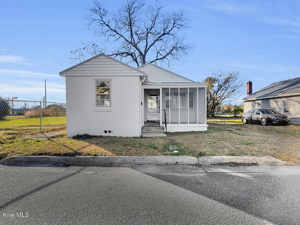 1st image of 211 Lawson St